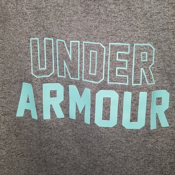 🌟SOLD🌟Girls Under Armour Tshirt - Picture 4 of 6